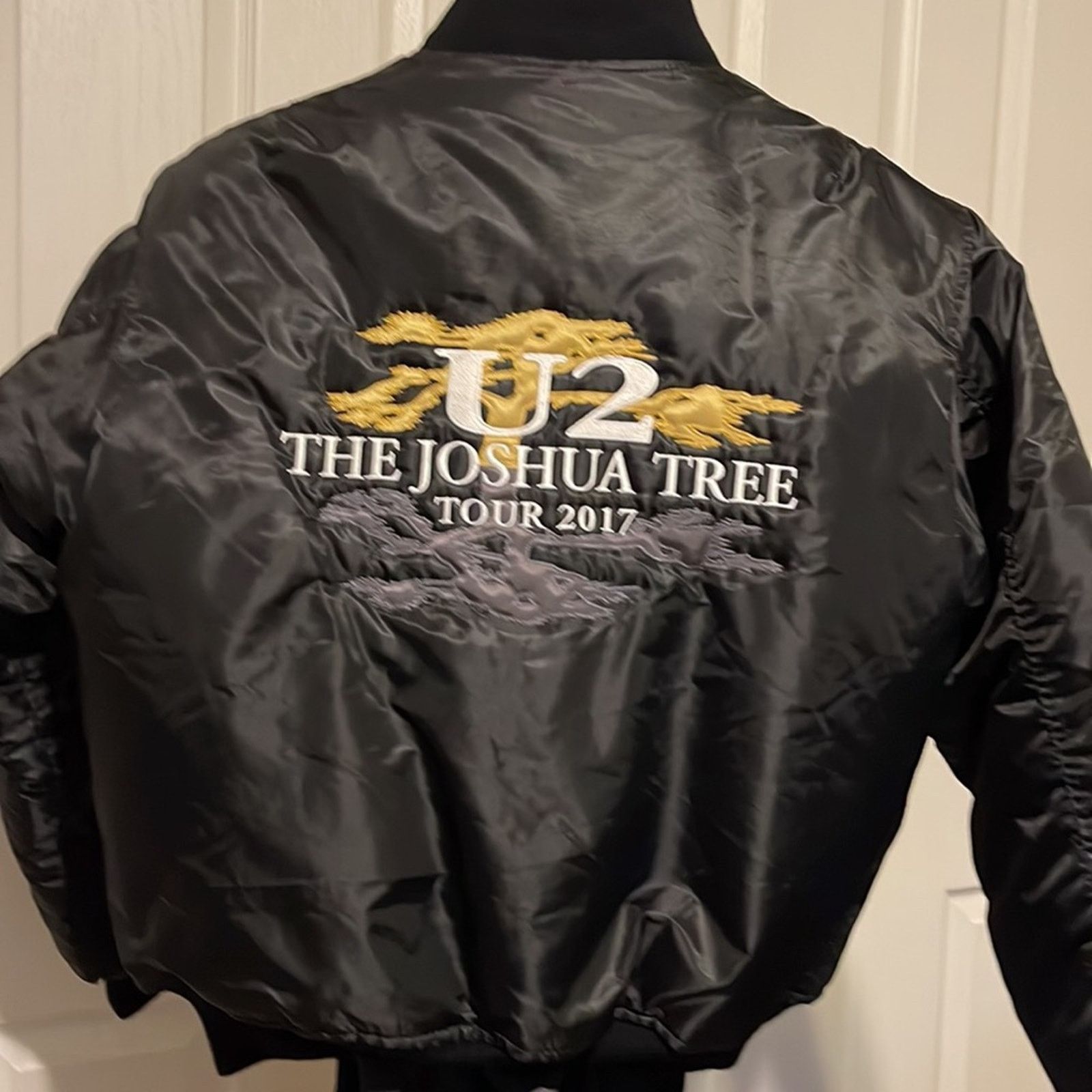 image of Streetwear U2 2017 Concert Jacket Unisex Medium Joshua Tree in Black, Men's