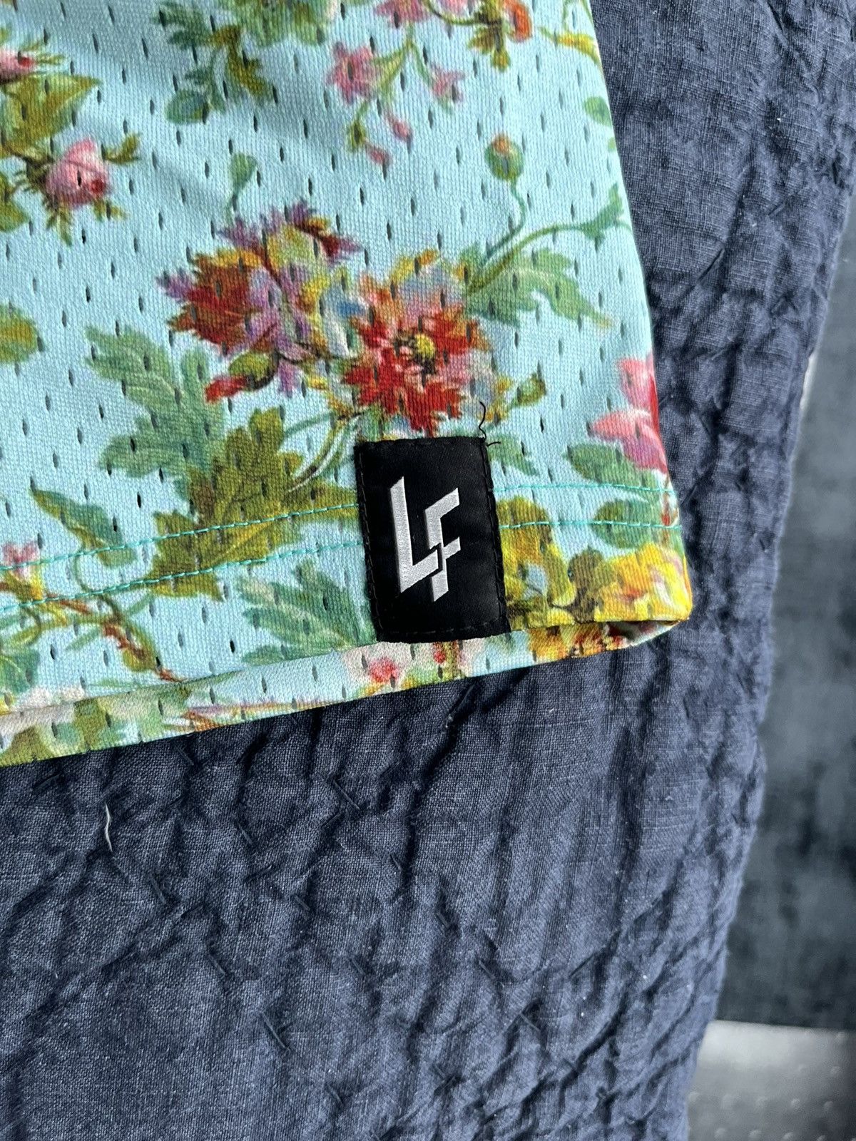 Designer [Medium] Lost Files Blue Floral Shorts Size US 32 / EU 48 - 4 Thumbnail