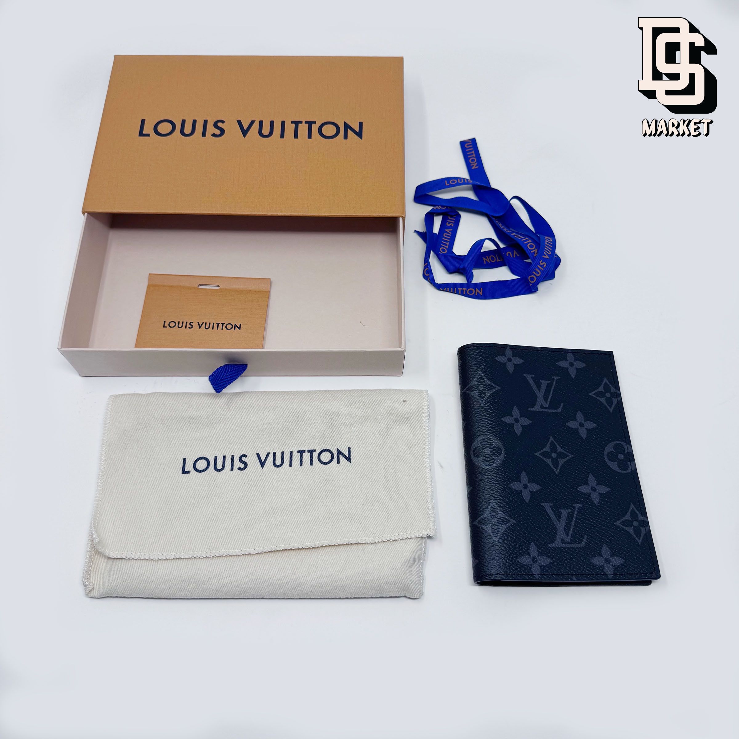 Louis Vuitton LOUIS VUITTON MONOGRAM PASSPORT COVER MANILA GINZA TOKYO Size ONE SIZE - 1 Thumbnail