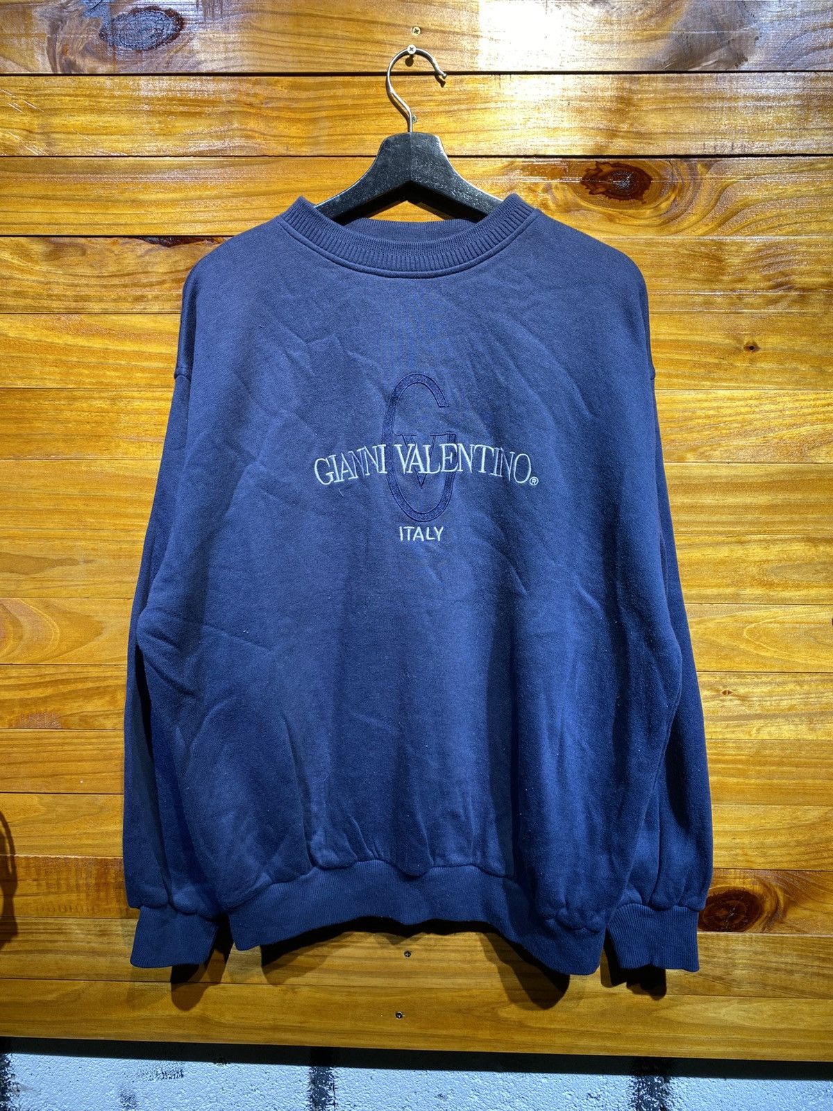 Gianni Valentino Vintage Gianni Valentino Italy Navy Blue Sweatshirt Classic Size US XL / EU 56 / 4 - 1 Thumbnail