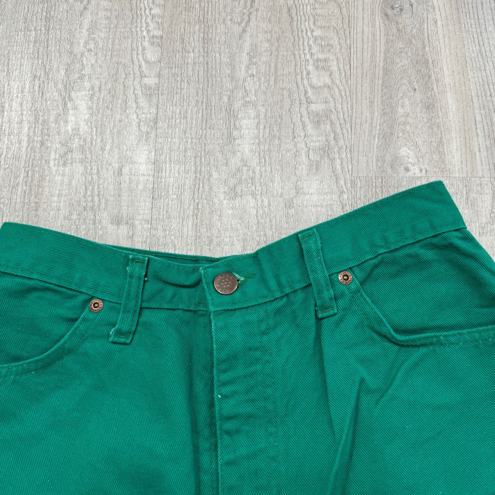 Vintage Vintage Green Denim Shorts Womens Size 12 Mom High Rise 90s Size 34" / US 12 / IT 48 - 2 Thumbnail