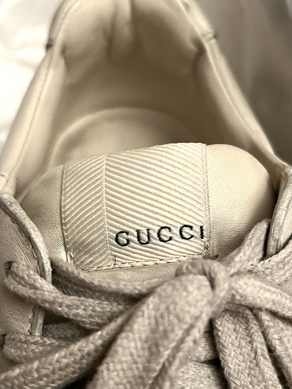 Gucci Gucci 7 Rhyton Distressed Ivoire Dirty Oversized Sneakers Size US 7 / EU 40 - 16 Thumbnail