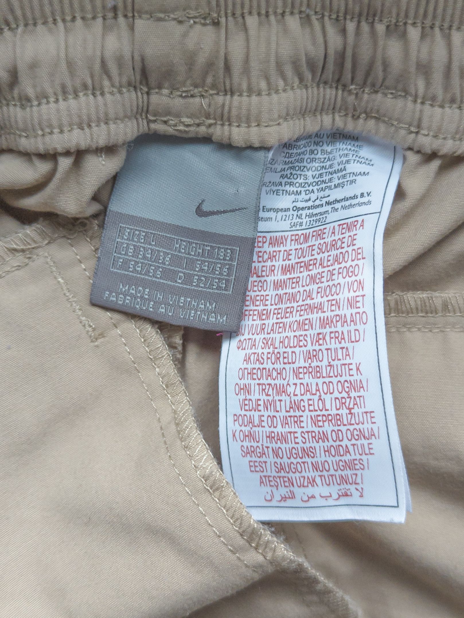Nike Vintage Nike Large Cargo Pants Gray Tag Pockets Gorpcore L Size US 32 / EU 48 - 4 Thumbnail