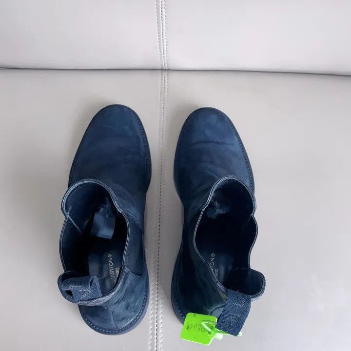 Louis Vuitton Louis Vuitton Black Suede Chelsea Boots for Men -2508 Size US 10.5 / EU 43-44 - 4 Thumbnail