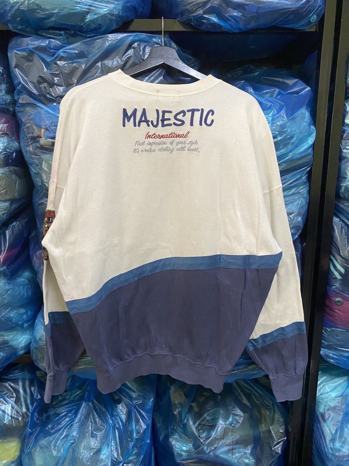 Majestic Vintage Majestic Casino Bulldog Graphic Sweatshirt Size 48 Size US M / EU 48-50 / 2 - 6 Thumbnail