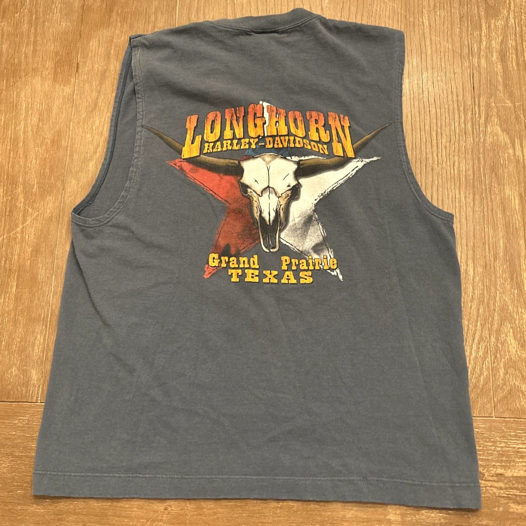 Harley Davidson VINTAGE Harley-Davidson Longhorn Grand Prairie Texas Sleeveless Shirt Adult M Blue 100% Cotton USA Biker/Motorcycle 90s–00s Mens Size US M / EU 48-50 / 2 - 7 Thumbnail