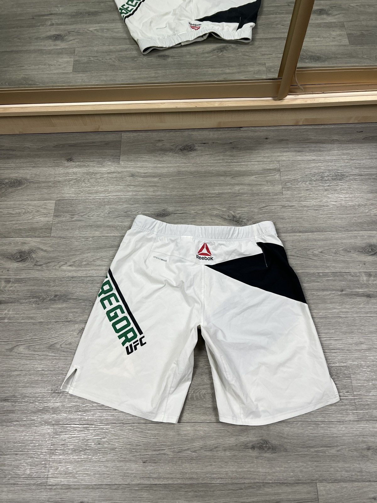 Reebok Reebok UFC Conor McGregor Authentic Fight Kit Octagon Shorts Size US 34 / EU 50 - 3 Thumbnail