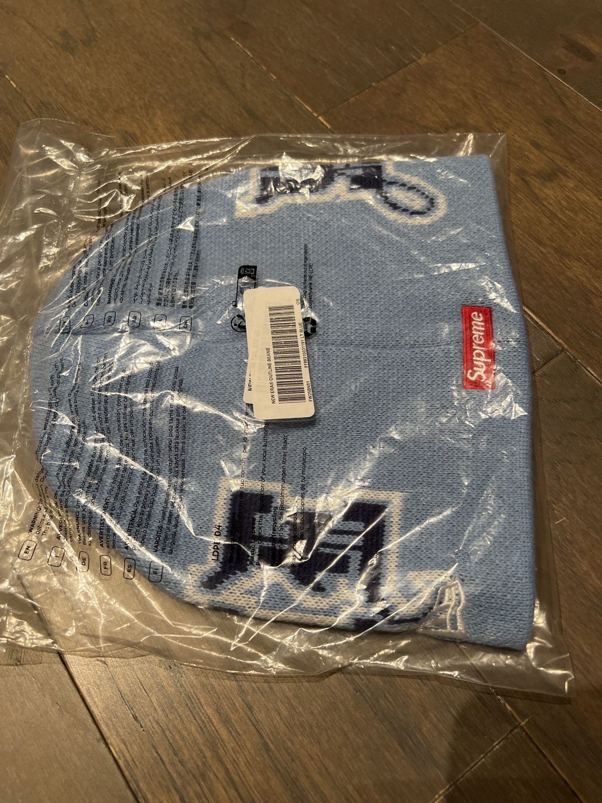 New Era × Supreme Supreme New Era Outline Beanie Light Blue Size ONE SIZE - 4 Thumbnail