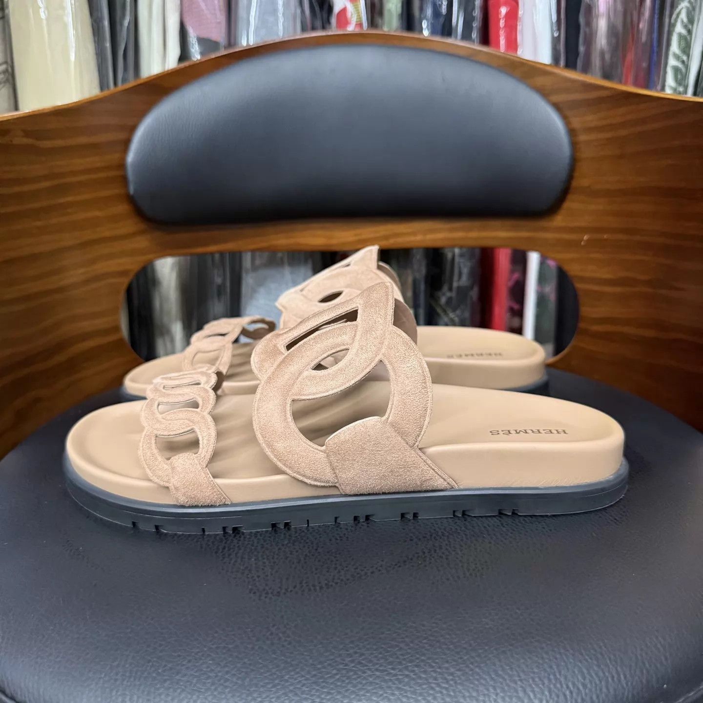 Hermes Hermes Extra Pig Nose Buckle Slipper 39 Like New Size US 8.5 / IT 38.5 - 6 Thumbnail
