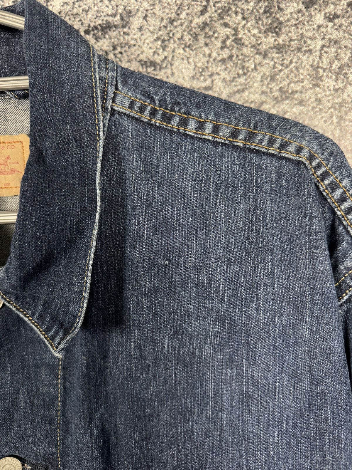 Levi's Vintage Clothing Men’s Levi’s Vintage 90s Denim Trucker Jacket Jean Size L Size US L / EU 52-54 / 3 - 14 Thumbnail