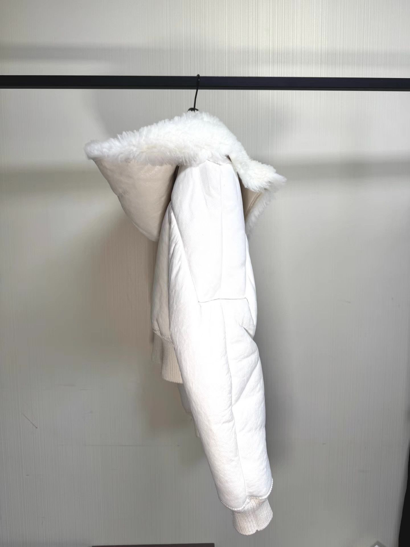Rick Owens Rick Owens 25FW Hooded Shearling Jacket Q8 Size US M / EU 48-50 / 2 - 3 Thumbnail