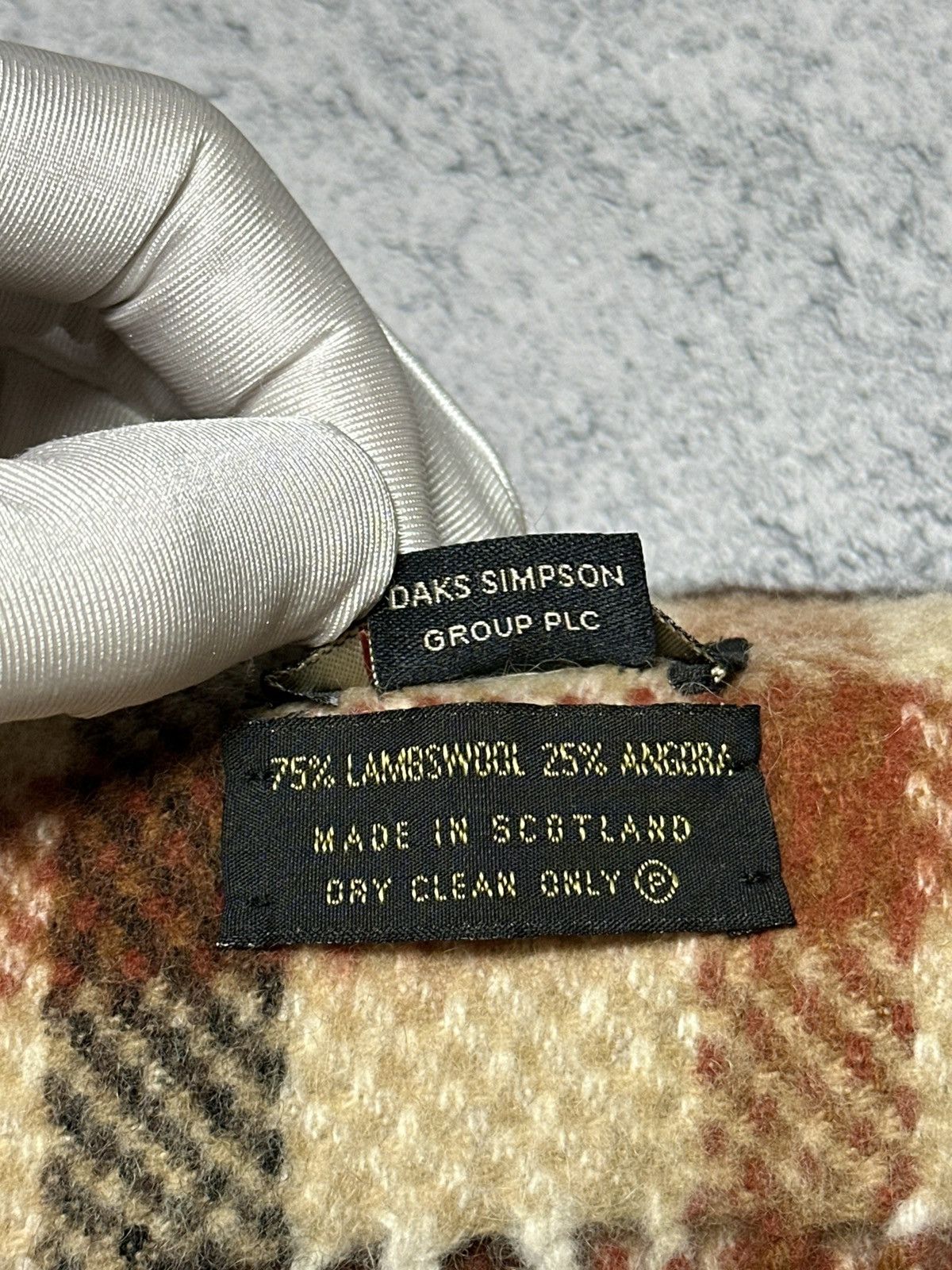DAKS Daks London Iconic Checked Lambswool Scarf Size ONE SIZE - 8 Thumbnail