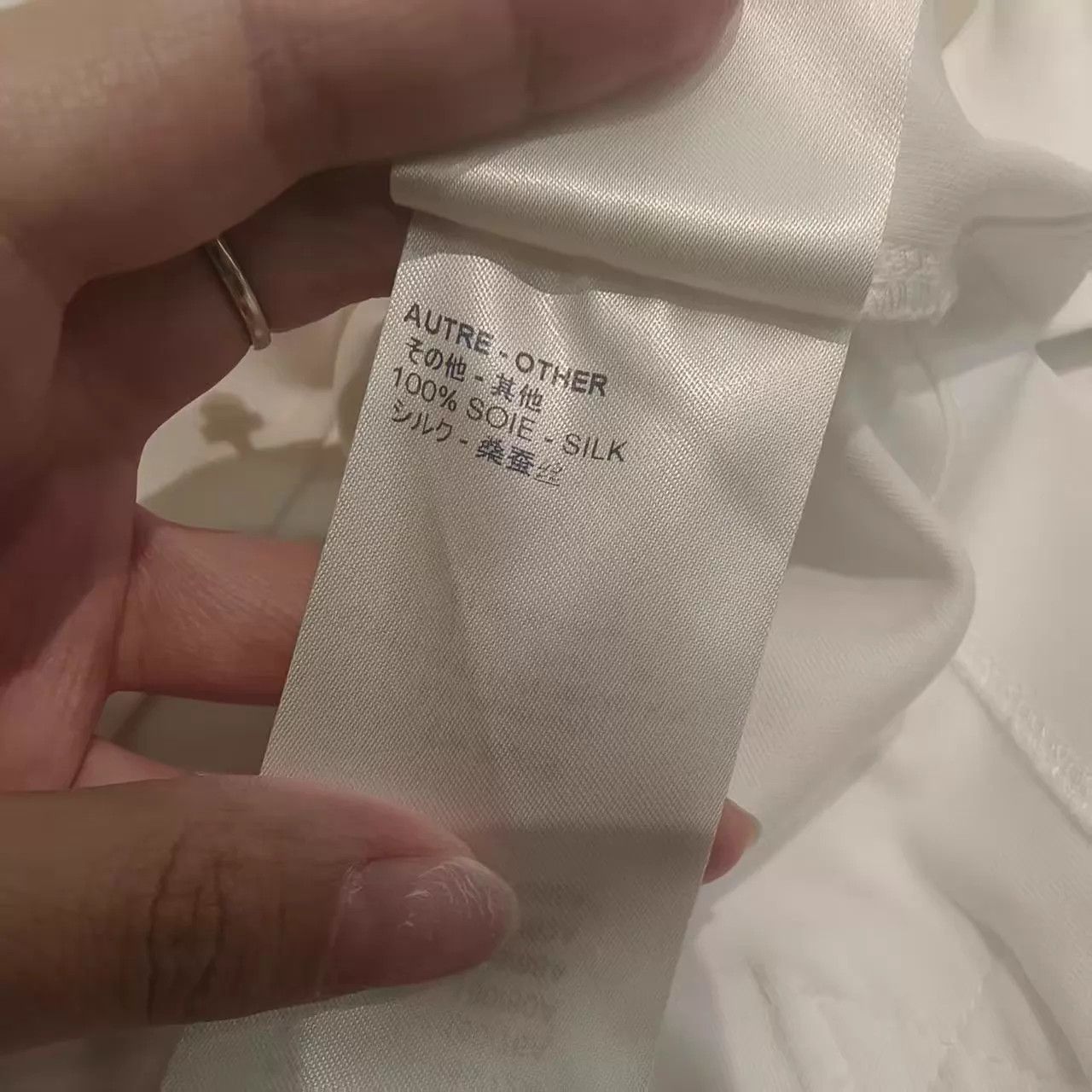 Louis Vuitton LV Women's 99 New Short Sleeve Tee M Size M / US 6-8 / IT 42-44 - 6 Thumbnail