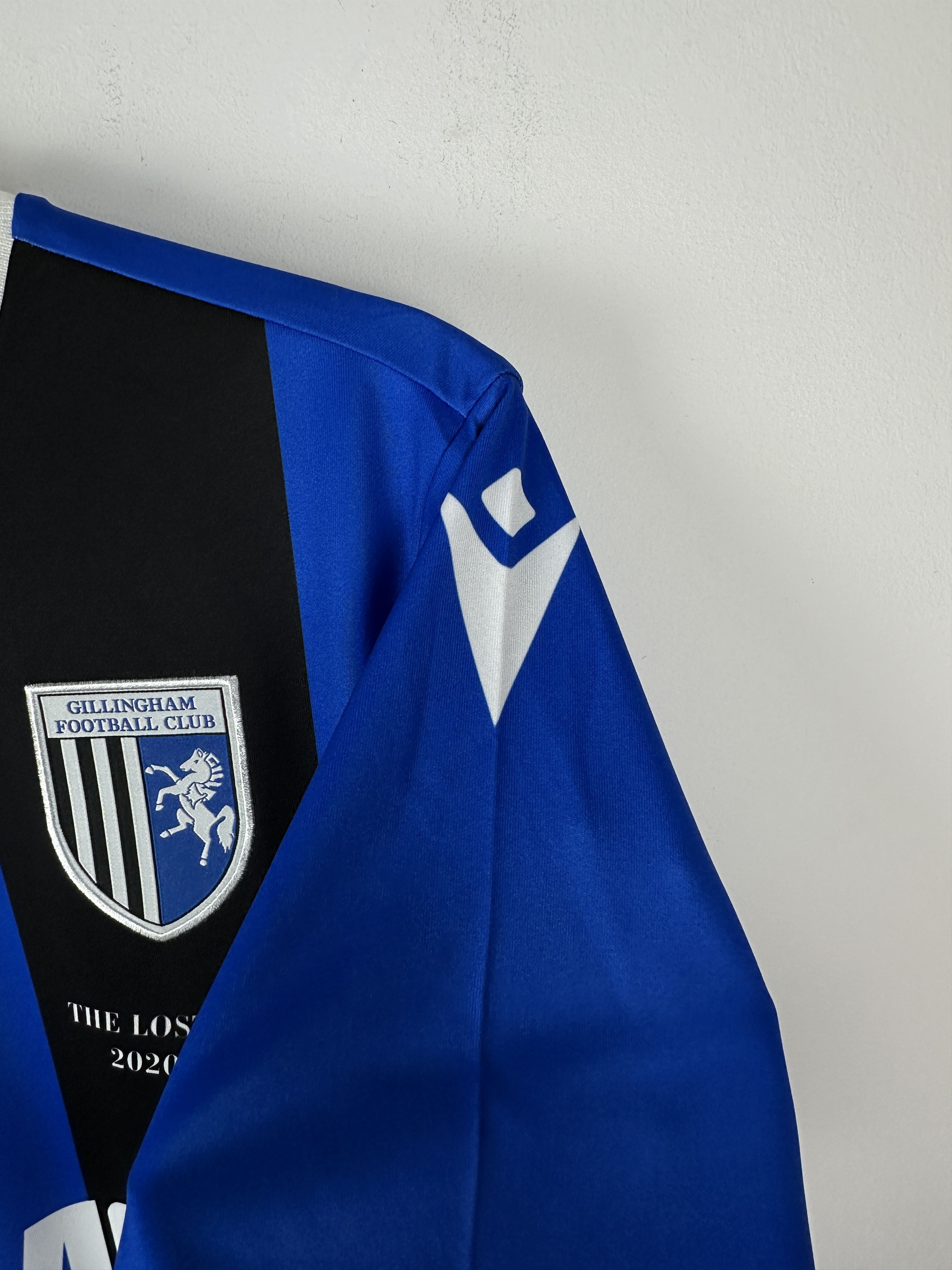 Vintage Gillingham 2021 The Lost Year Soccer Jersey Football Shirt Size US L / EU 52-54 / 3 - 11 Thumbnail