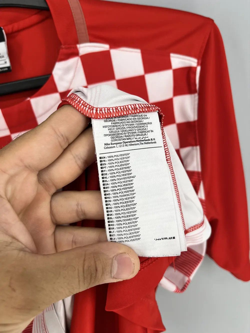 Other Vintage Croatia National Nike Home Euro Soccer Jersey Size US M / EU 48-50 / 2 - 9 Thumbnail