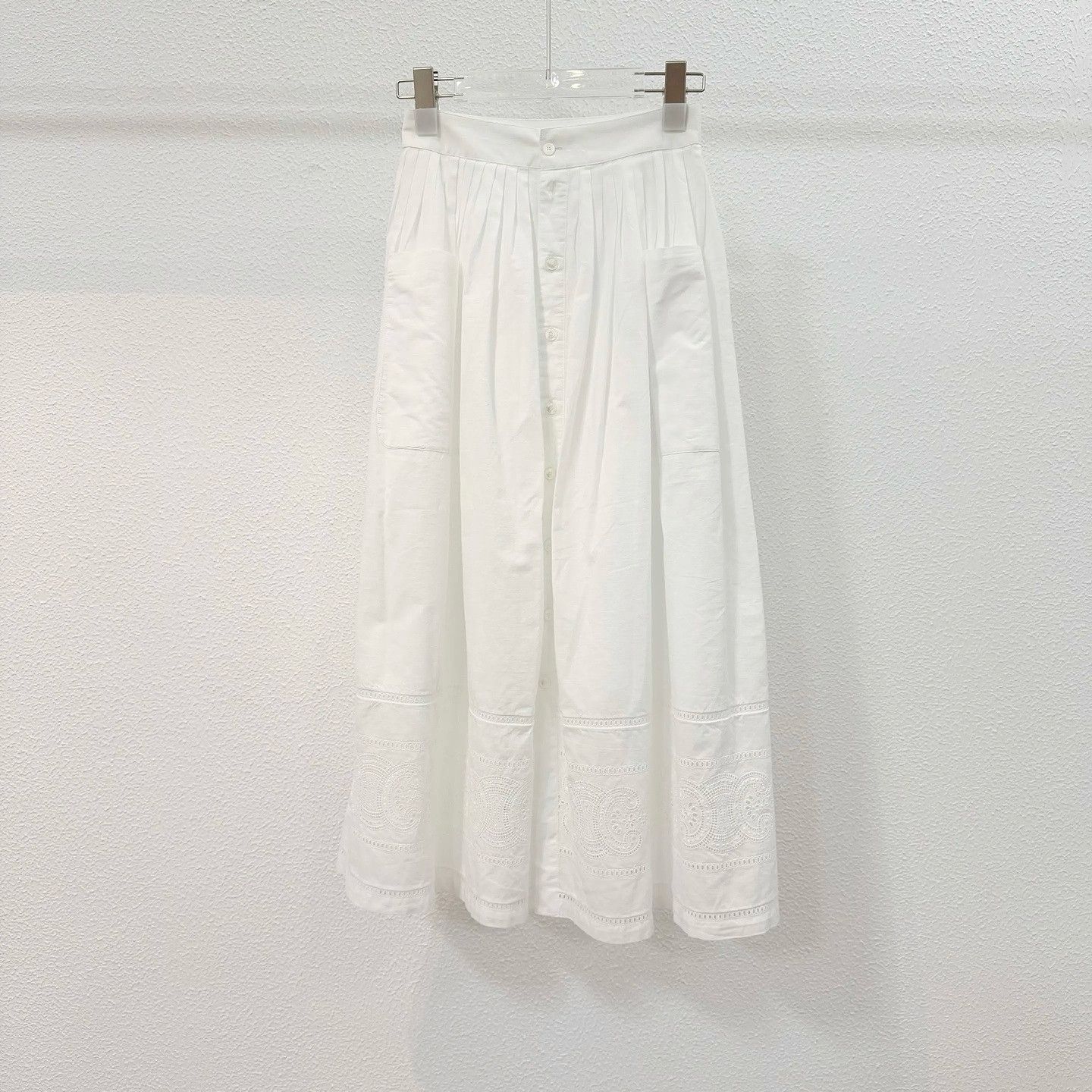 Celine Celine White Cotton Embroidered Maxi Skirt Size 34 Size 25" / US 0 / IT 36 - 1 Thumbnail