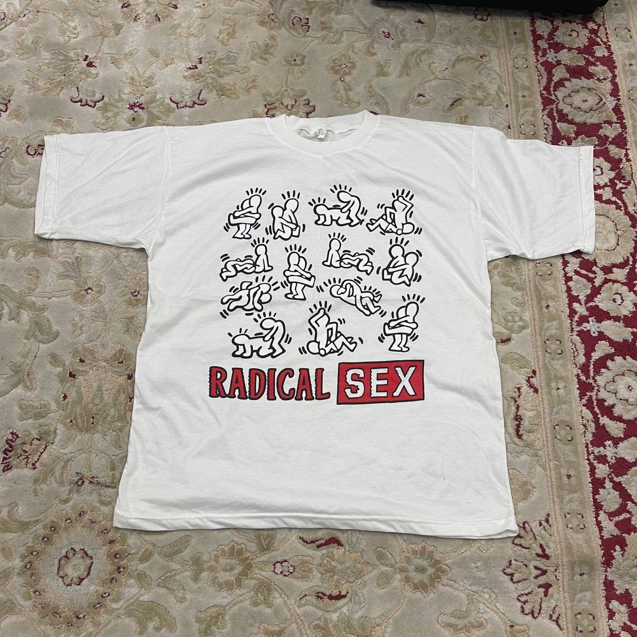 Vintage Vintage Radical Sex Graphic T-Shirt Made in Spain Size L Size US L / EU 52-54 / 3 - 1 Thumbnail