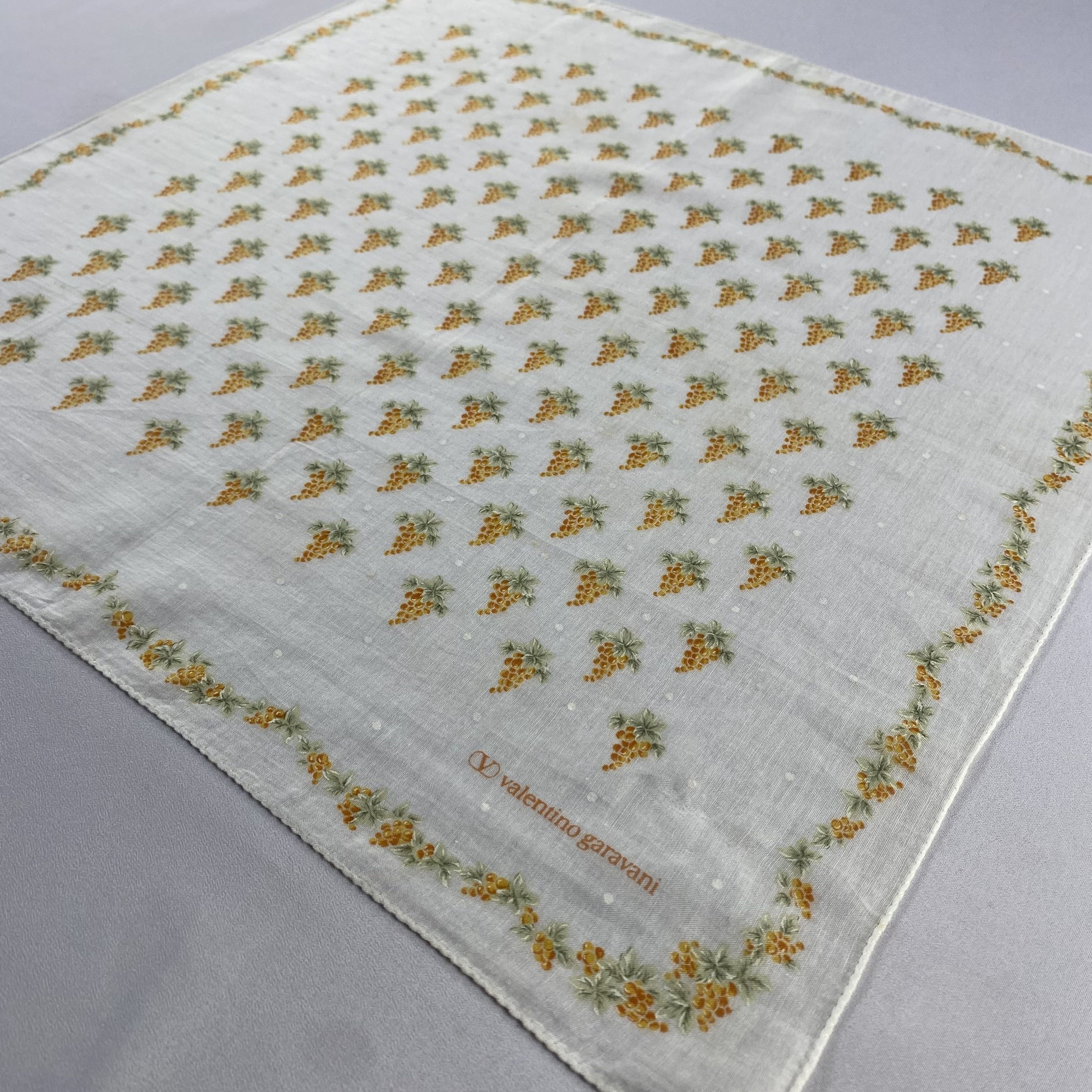 Valentino × Vintage Valentino Garavani Bandana/ Handkerchief / Neckerchief-P1780 Size ONE SIZE - 2 Thumbnail