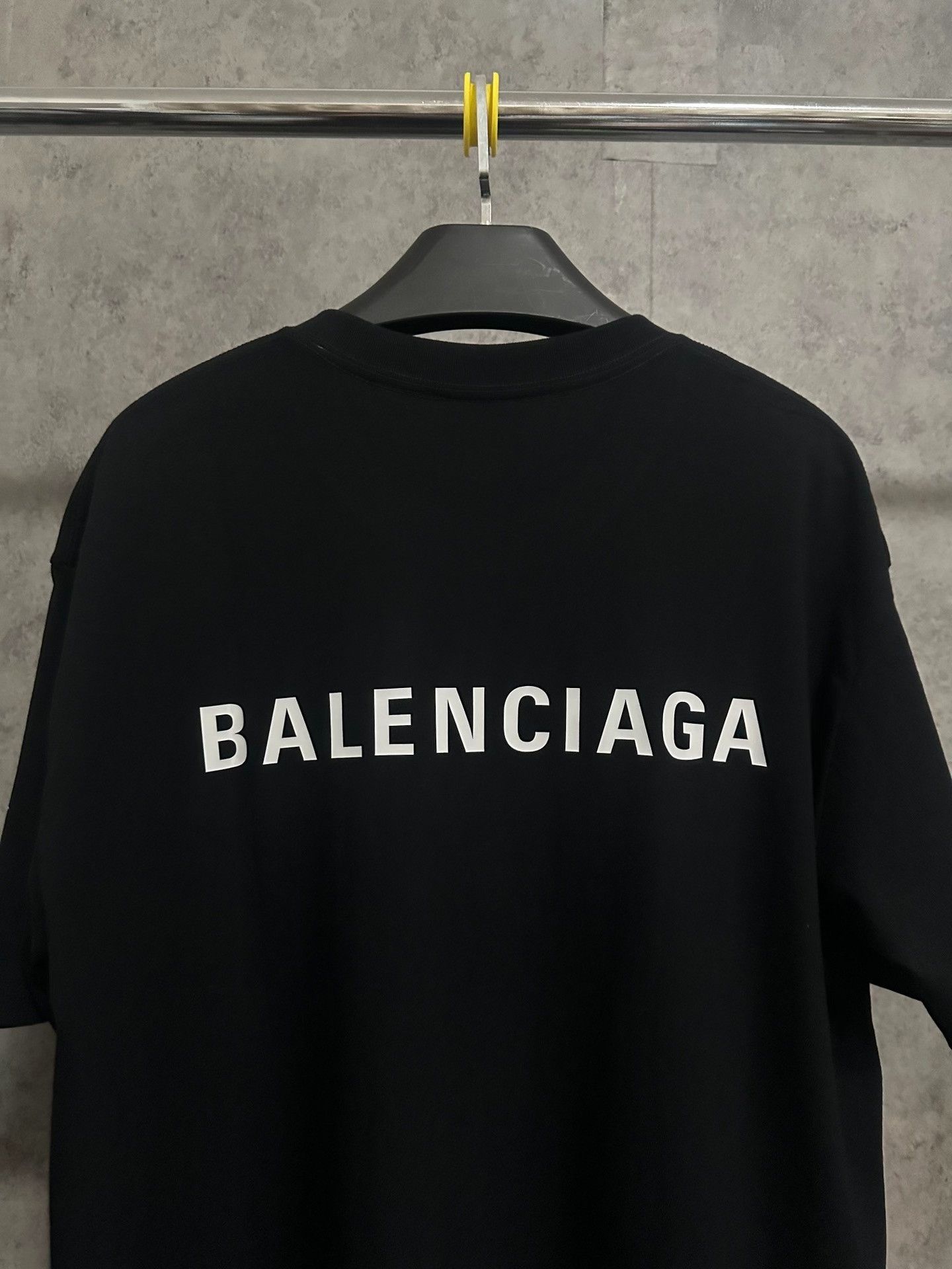 Balenciaga Balenciaga Short-Sleeve Logo Print T-Shirt Size US M / EU 48-50 / 2 - 5 Thumbnail