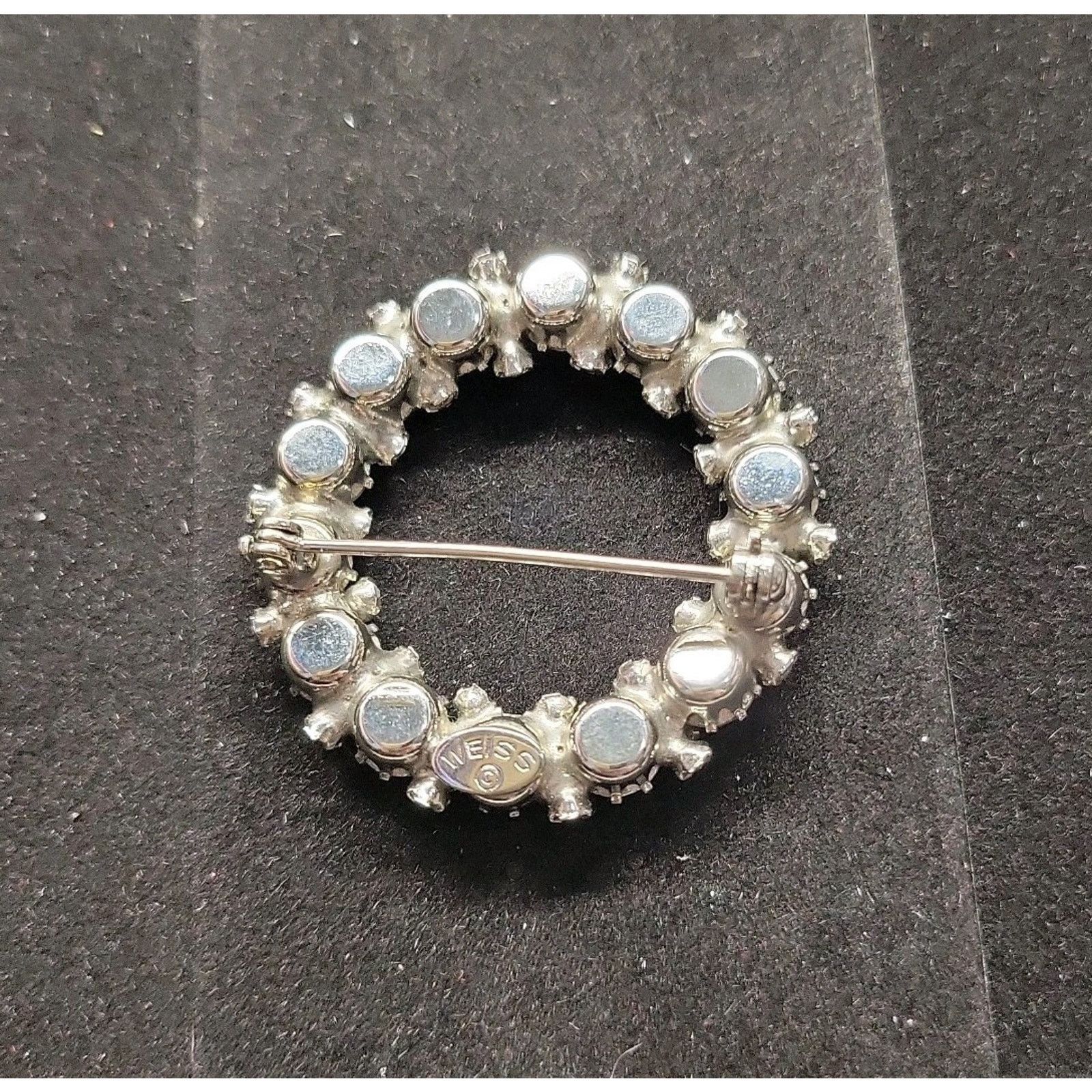 The Unbranded Brand Vintage Weiss Signed Clear Ice Rhinestone Statement Brooch Size ONE SIZE - 4 Thumbnail