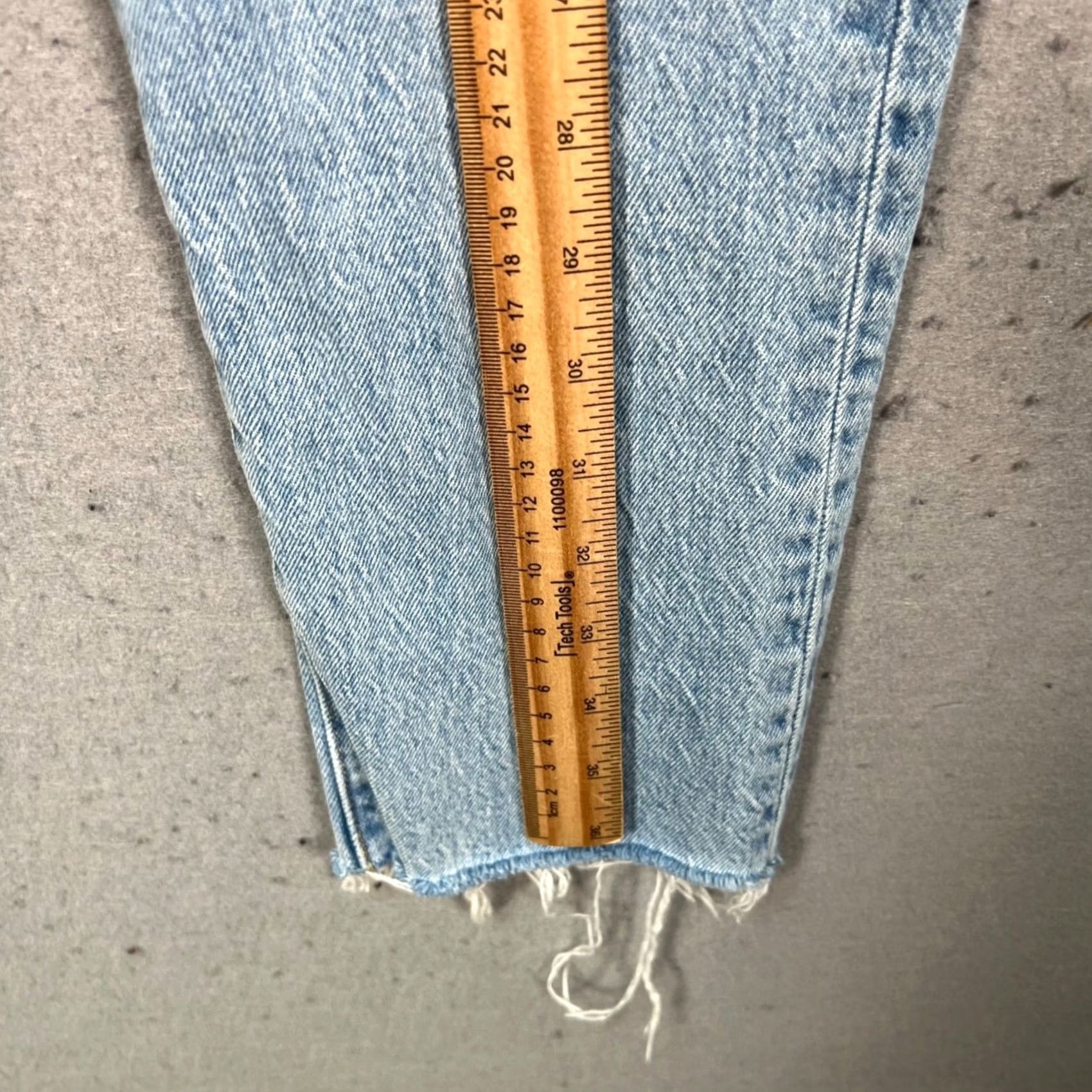 Levi's Levi's 501 Jeans Regular Size 28 Light Blue Distressed Denim Button Fly Women Jeans XX501 Size 28" / US 6 / IT 42 - 7 Thumbnail