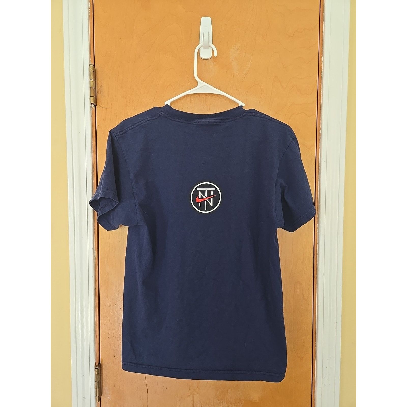 Nike Vintage 90s Nike Town USA T-shirt SIZE MEDIUM NAVY BLUE Size US M / EU 48-50 / 2 - 4 Thumbnail