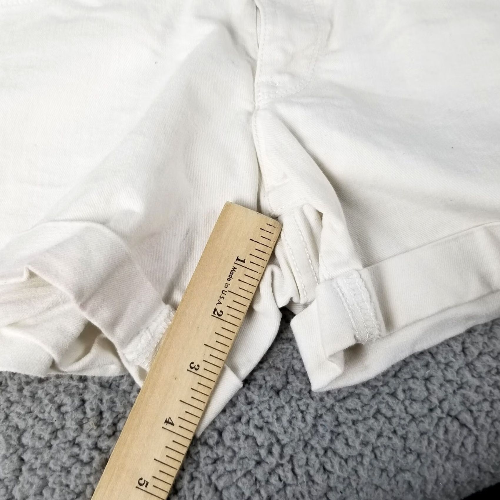 Banana Republic Banana Republic Shorts Womens 28W White Denim Cuffed Pockets 28W Regular 2R Size 28" / US 6 / IT 42 - 7 Thumbnail