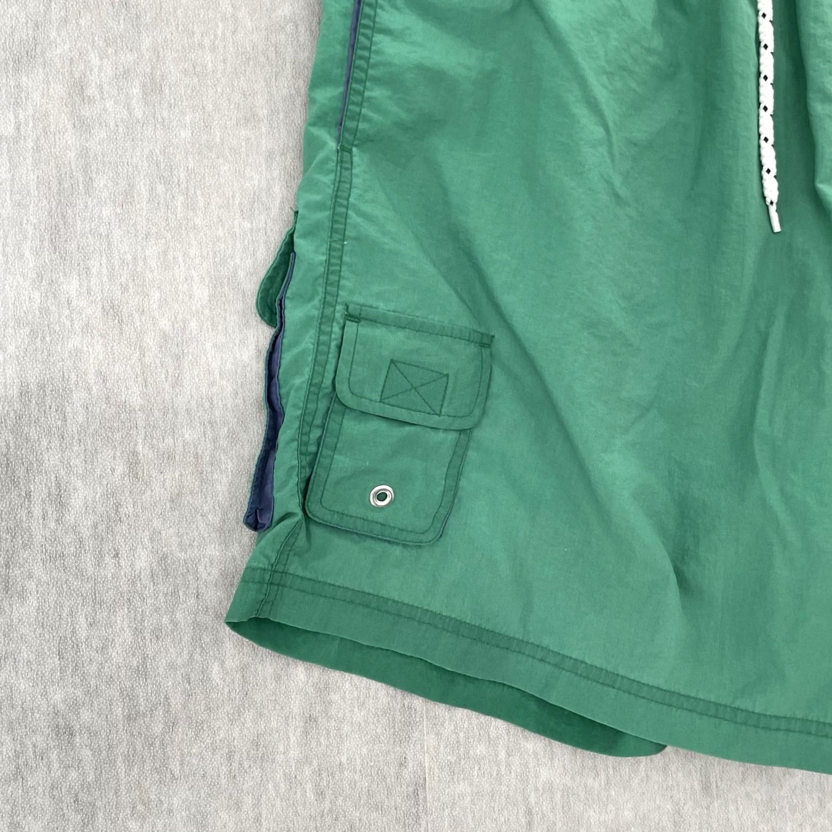 Tommy Hilfiger VINTAGE Tommy Hilfiger Swim Trunks Adult Large Green Board Cargo Pockets Size US 33 - 7 Thumbnail