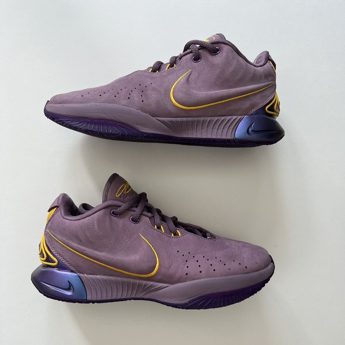 Nike size 8.5 Nike LeBron 21 Freshwater FV2345 500 Violet Dust Size US 8.5 / EU 41-42 - 1 Thumbnail