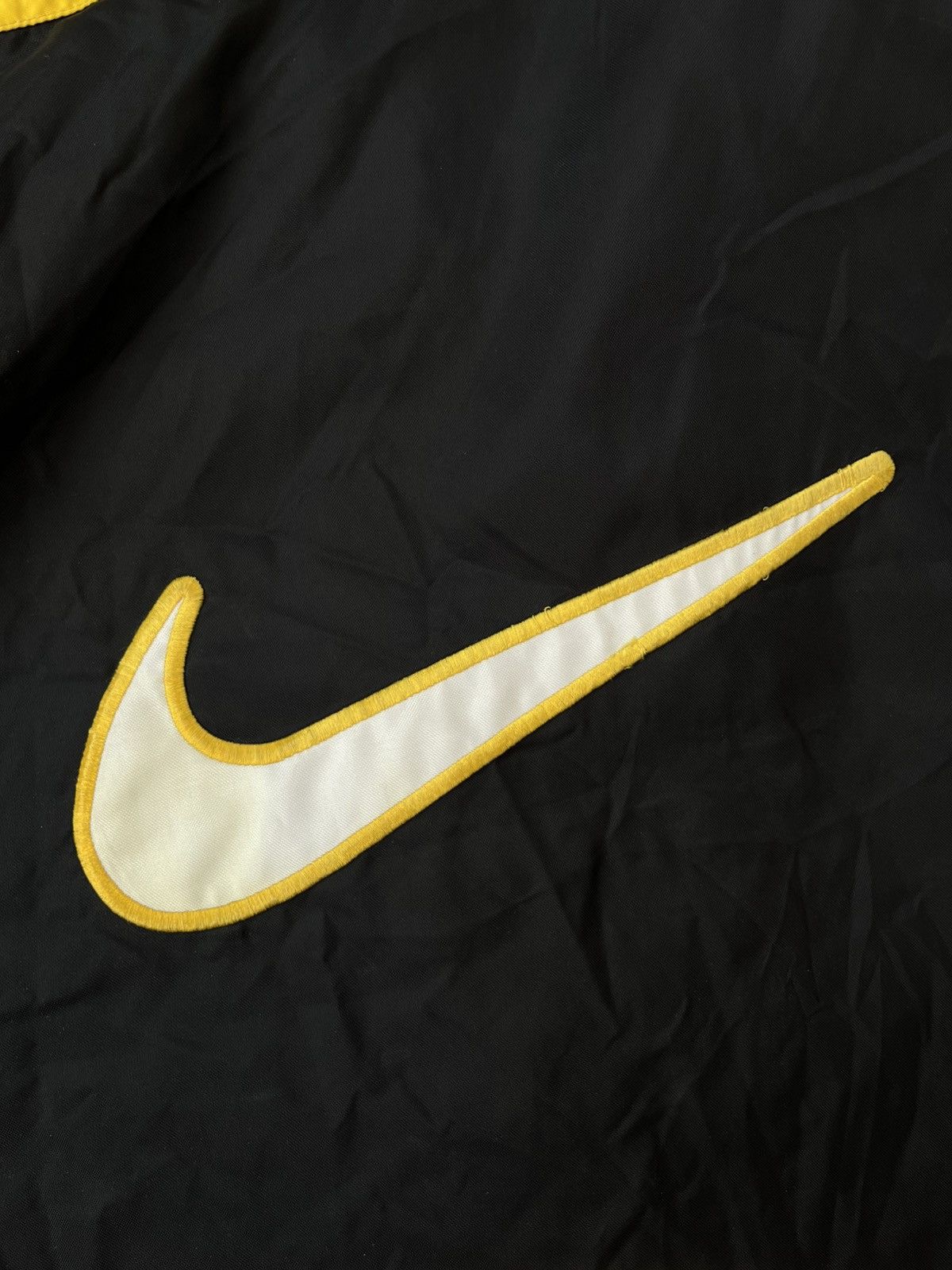 Nike 90’s NIKE BIG BACK SWOOSH LOGO OVERSIZED RETRO TRACK JACKET Size US XL / EU 56 / 4 - 6 Thumbnail