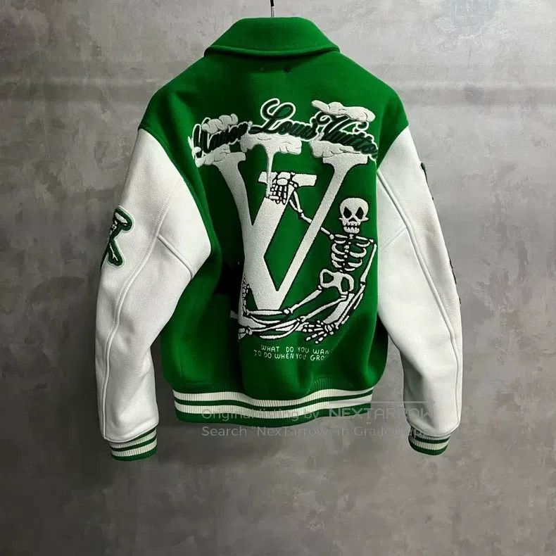 Louis Vuitton Louis Vuitton Green monogrammed, loose-fitting, long-sleev Size US L / EU 52-54 / 3 - 5 Thumbnail
