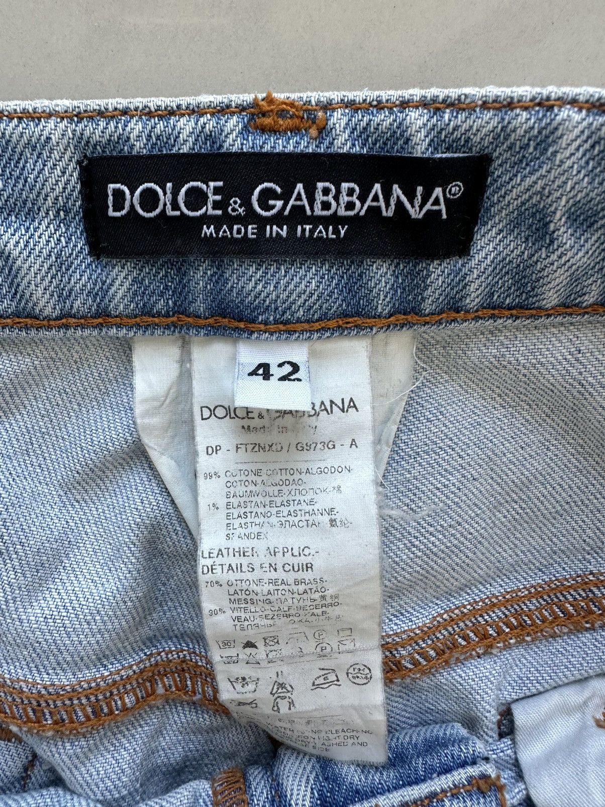 Dolce & Gabbana Dolce & Gabbana Distressed Jeans Size 26" / US 2 / IT 38 - 7 Thumbnail