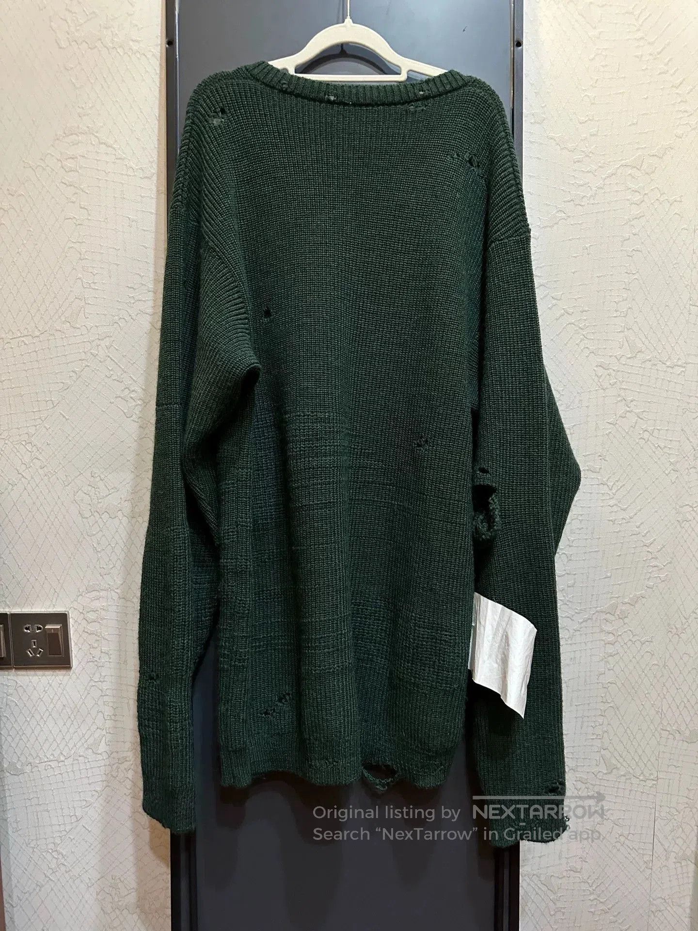 Vetements Vetements FW19 Oversized Distressed Sweater. Size US L / EU 52-54 / 3 - 4 Thumbnail