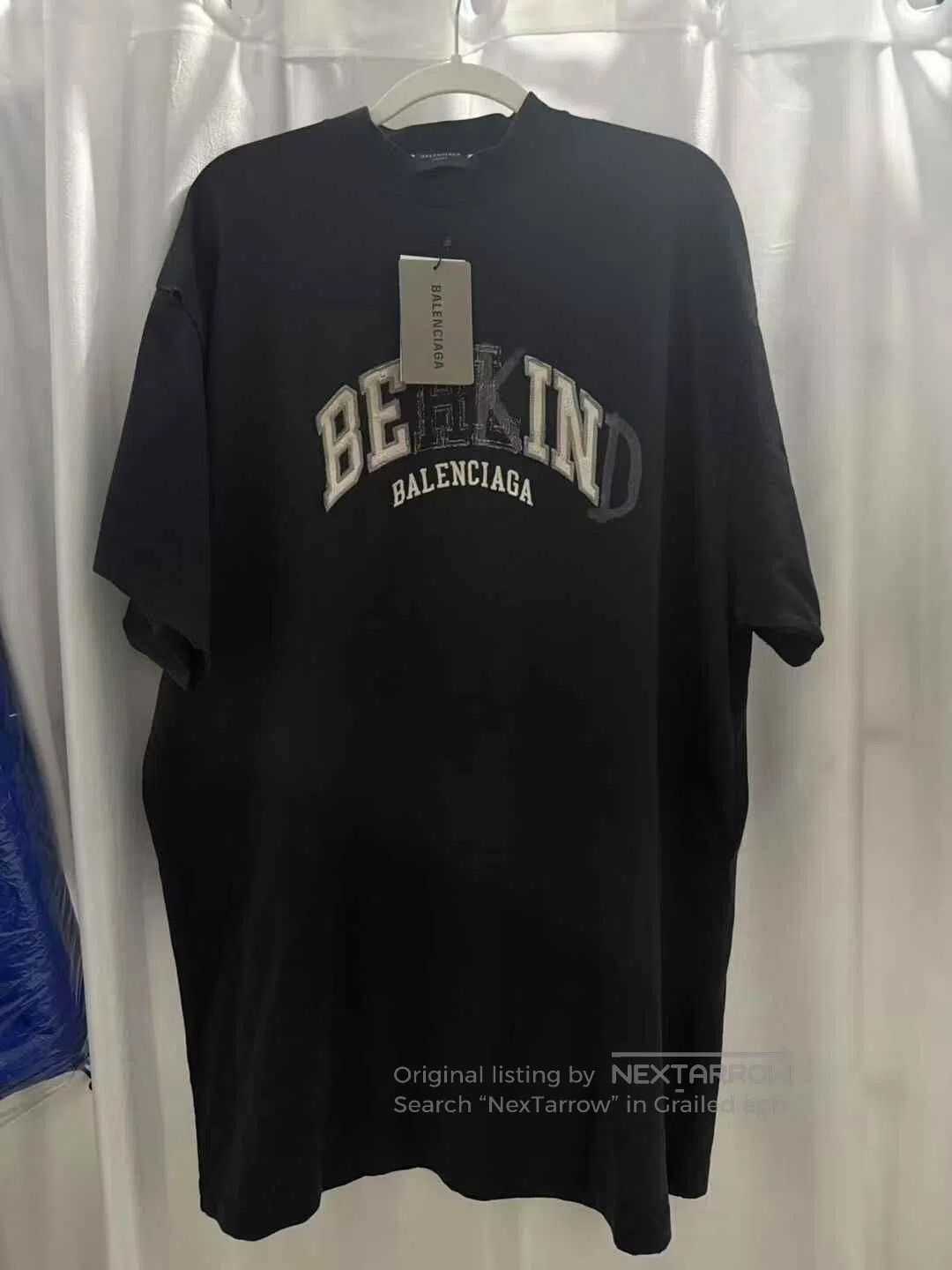 Balenciaga Balenciaga Black Patch Distressed Embroidered Logo Short S Size US S / EU 44-46 / 1 - 1 Thumbnail