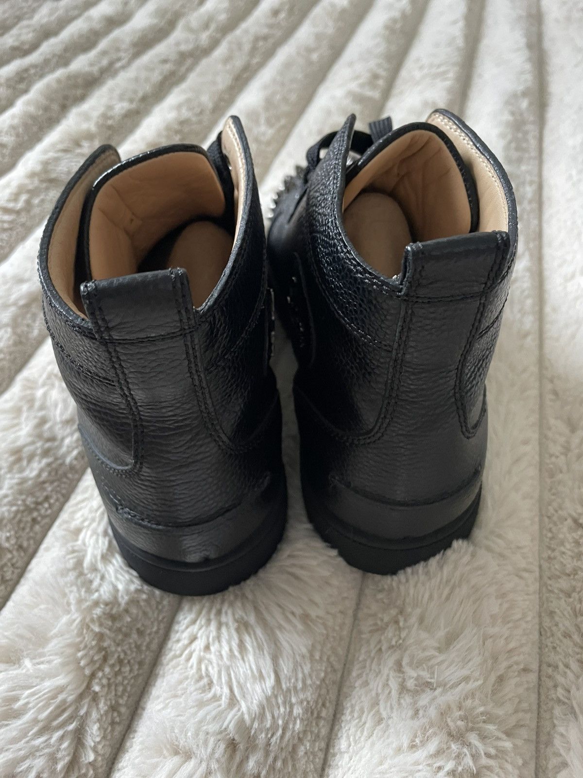 Christian Louboutin Louboutin Lou Spikes flat Calf b139 black/bk 41 Size US 8 / EU 41 - 8 Thumbnail