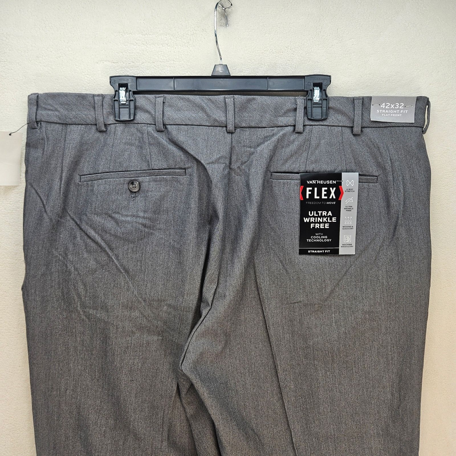 Van Heusen VAN HEUSEN MEN'S 42X32 ULTRA WRINKLE FREE STRAIGHT LEG Size US 42 / EU 58 - 6 Thumbnail