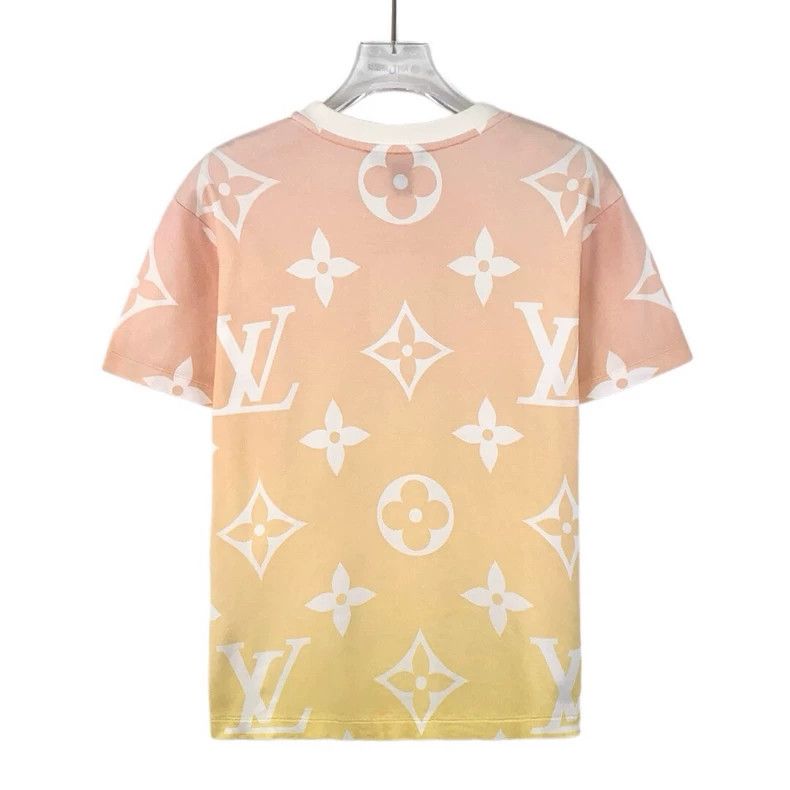 Louis Vuitton Louis Vuitton Color-block logo printed gradient cotton cre Size XS / US 0-2 / IT 36-38 - 2 Thumbnail