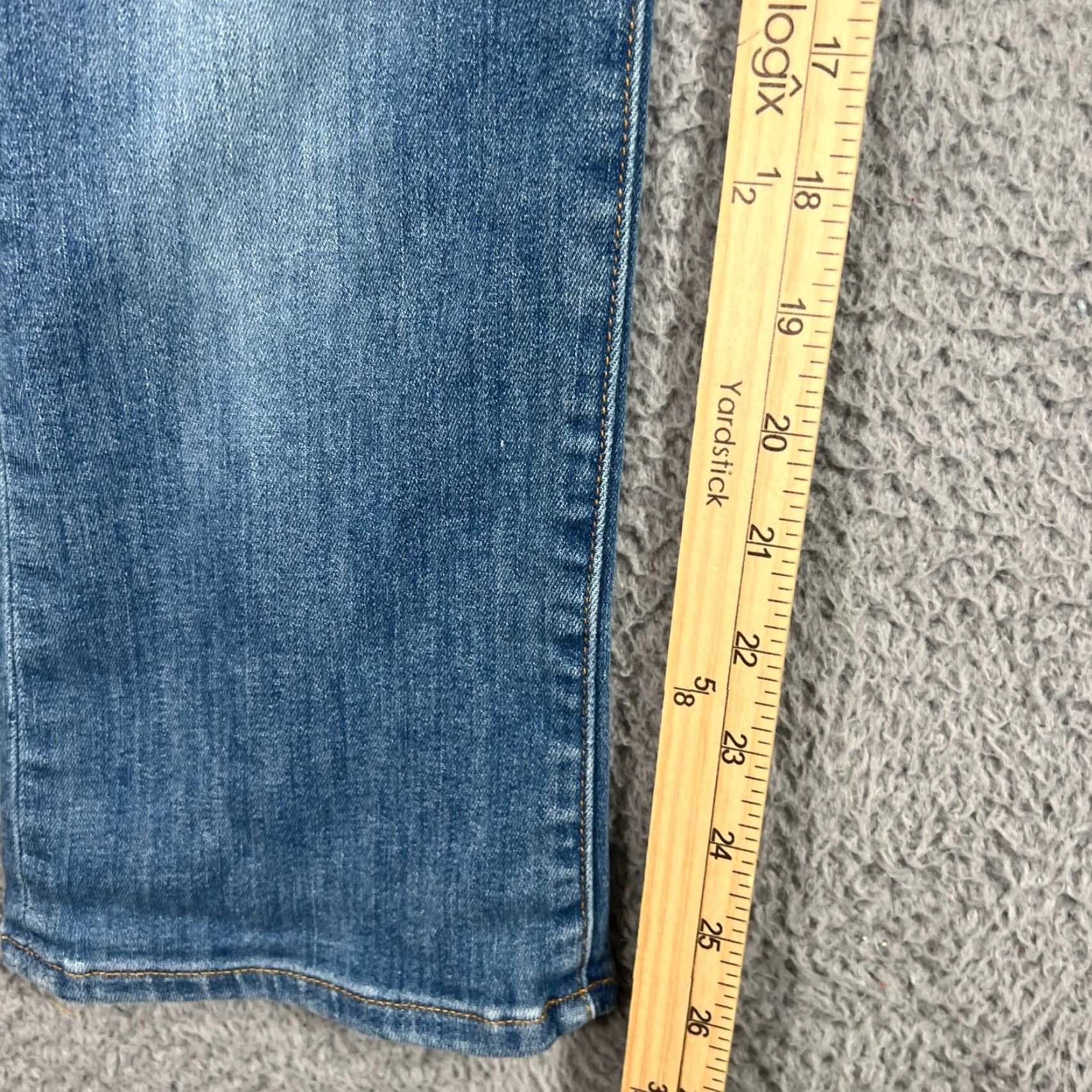 Veronica Beard VERONICA BEARD Carly Kick Flare High Rise Jeans Bright Blue Size 27 Made In USA USA Preppy Classic Designer Jeans Size 27" / US 4 / IT 40 - 3 Thumbnail
