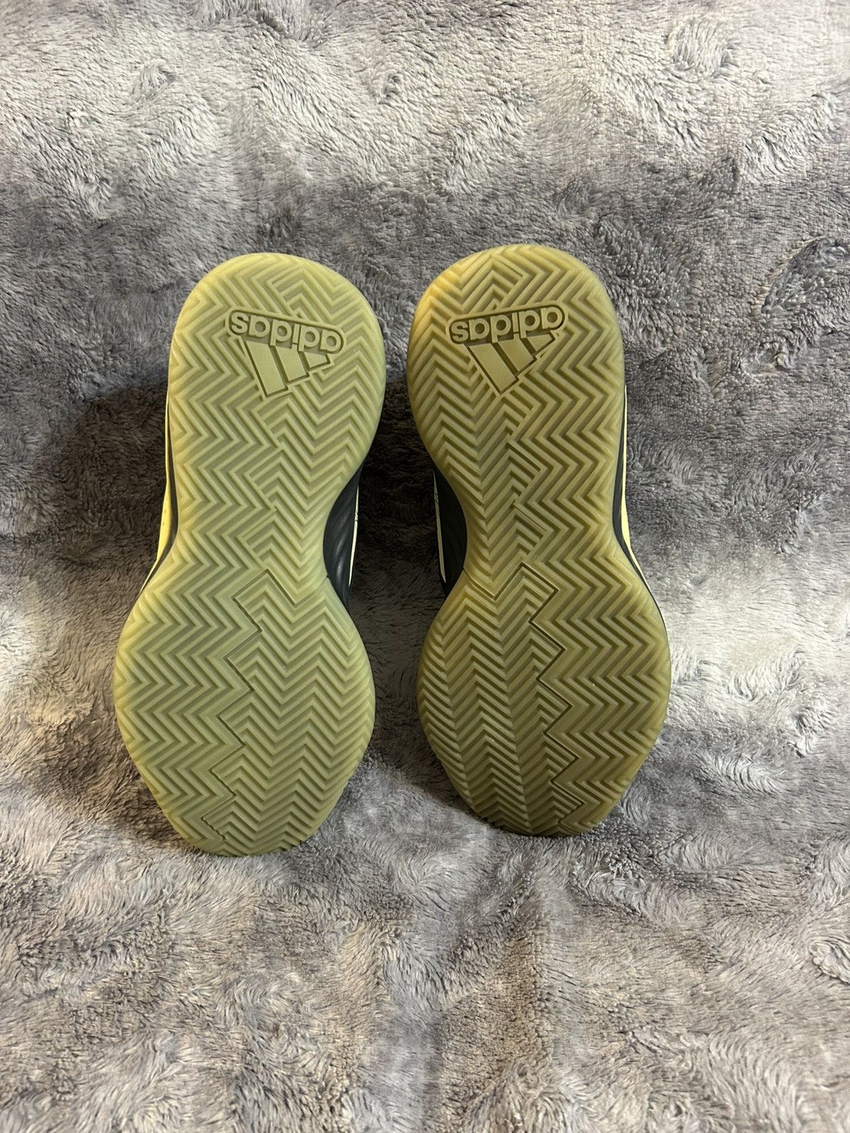 Adidas Adidas Dame 5 Light Yellow Size 6.5y Ds Size US 6.5 / EU 39-40 - 7 Thumbnail