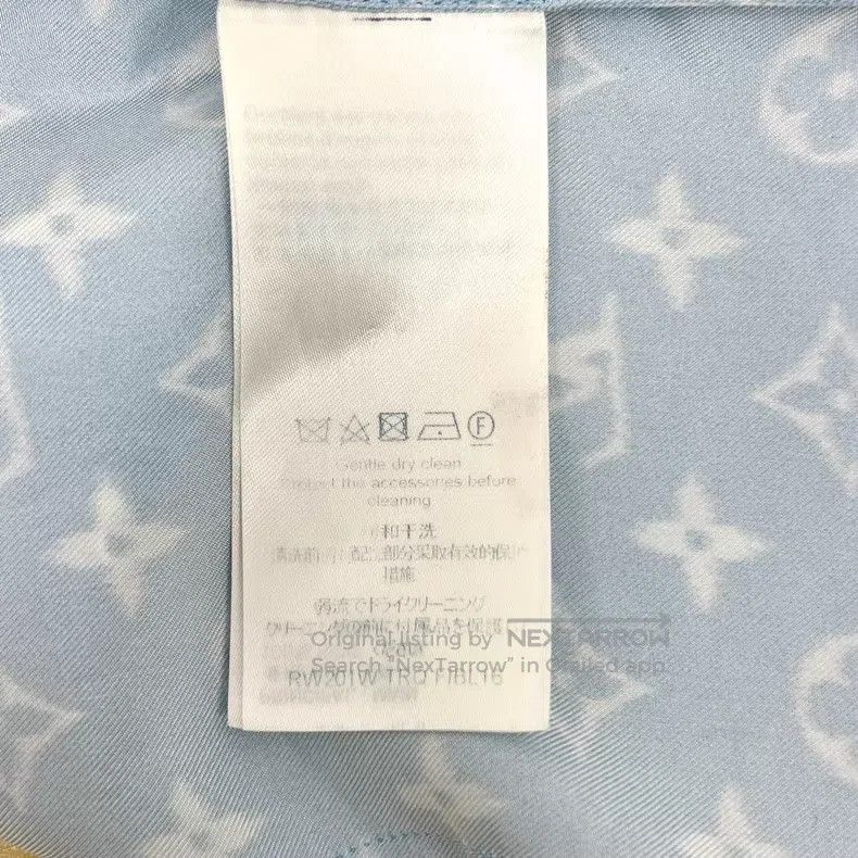 Louis Vuitton Louis Vuitton Blue logo presbyopic printed mulberry silk l Size S / US 4 / IT 40 - 6 Thumbnail