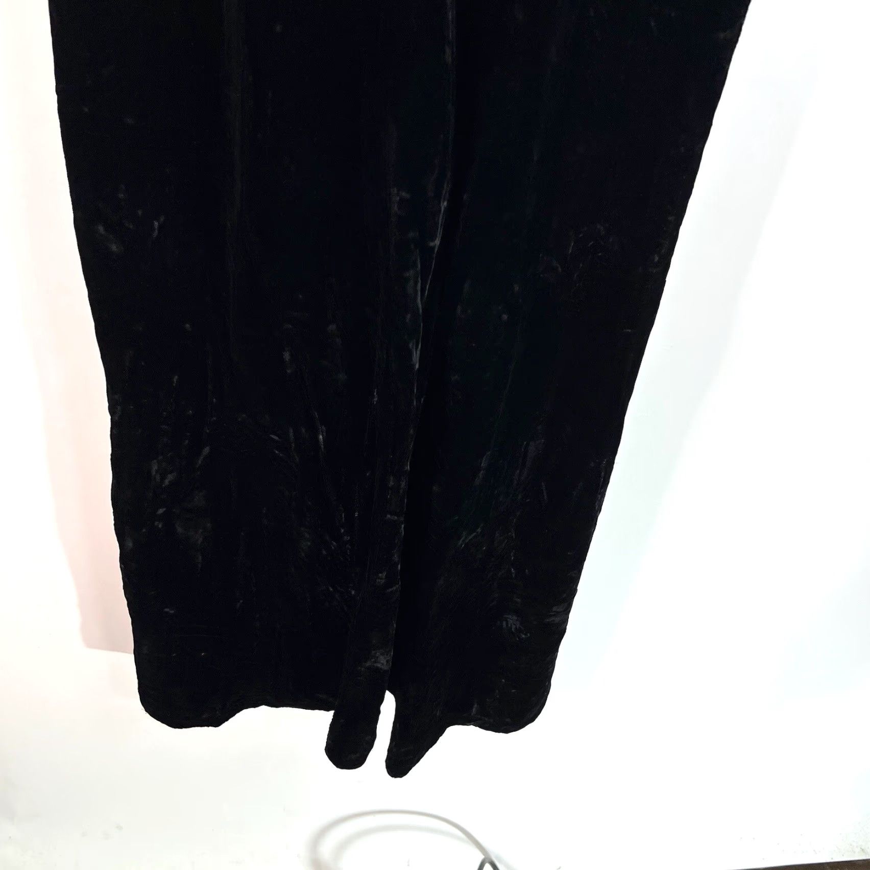 Velvet VINTAGE Groovy Black 70's SZ 9 Jumpsuit Thick Polyester Velvet Metallic Black Gold Surporo Clubwear Jumper Adult Regular Black 1970s Disco Mens Size 24" / US 00 / IT 34 - 4 Thumbnail
