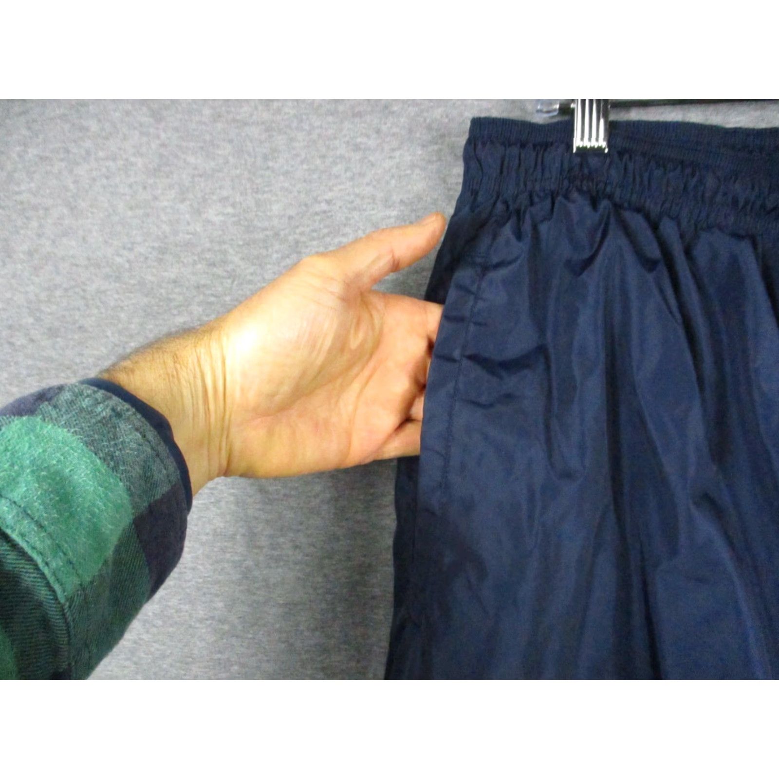 Tommy Hilfiger VINTAGE Tommy Hilfiger Track Pants XL Men Blue Lined Zip Ankle Drawstring Size US 36 / EU 52 - 4 Thumbnail