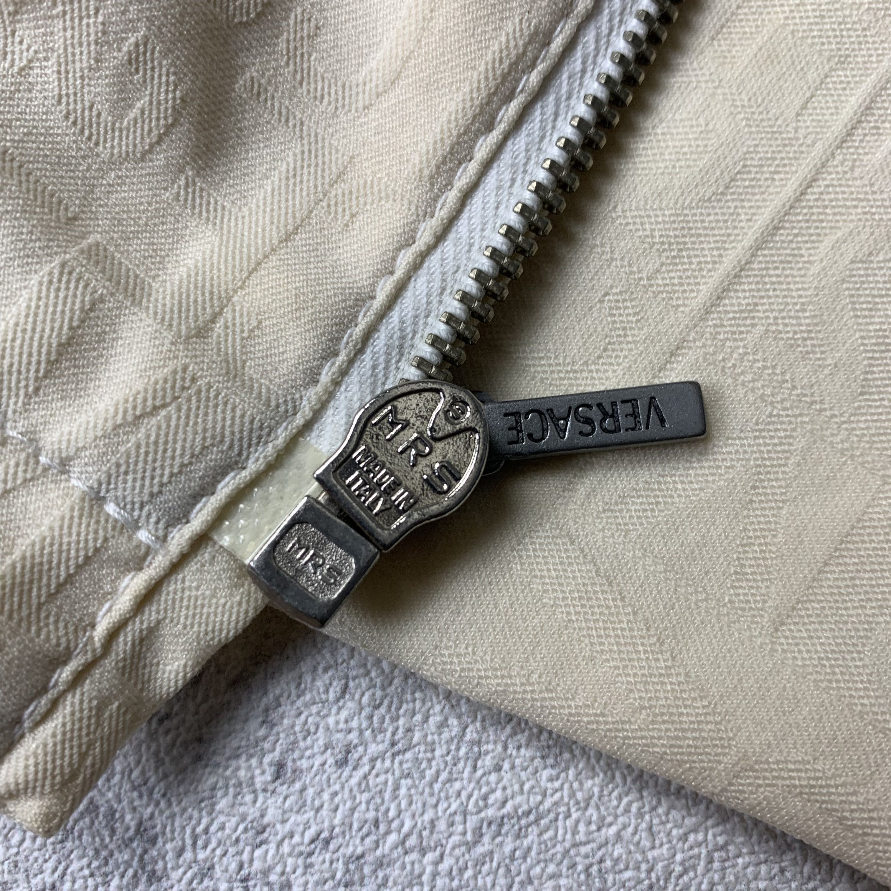 Versace Vintage Versace Classic V2 Jacket Size US M / EU 48-50 / 2 - 16 Thumbnail