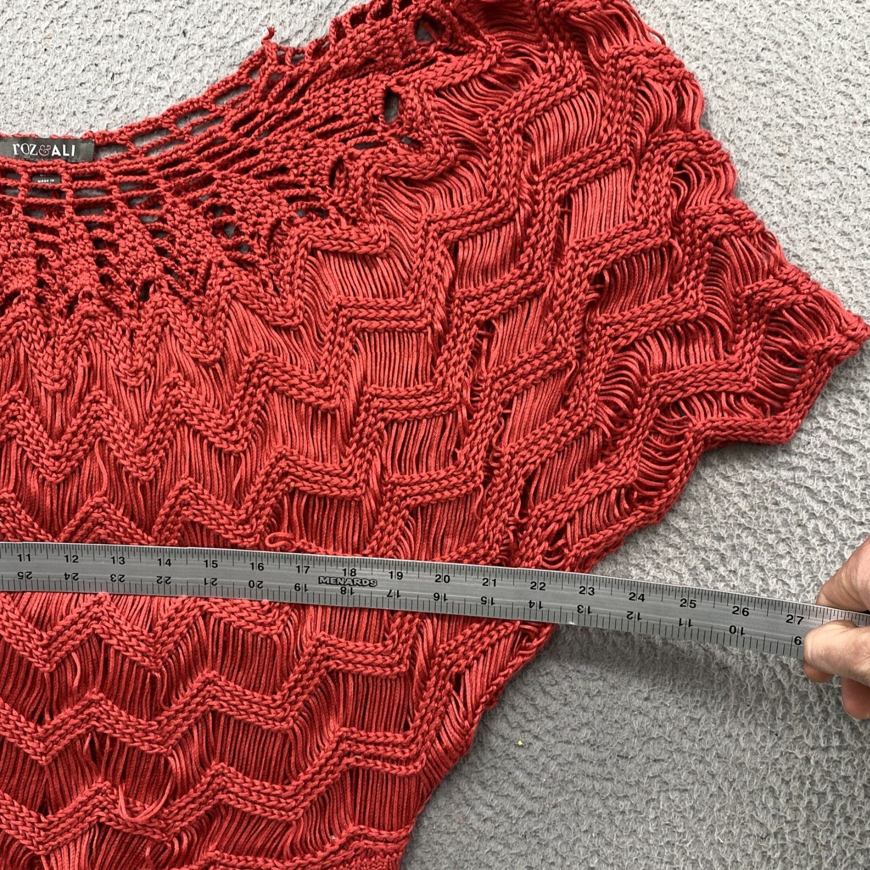 Vintage Roz & Ali Women’s Lace Top Red Unlined Acrylic Blouse Small/Medium Short Sleeve Pullover Casual Shirt Size M / US 6-8 / IT 42-44 - 4 Thumbnail