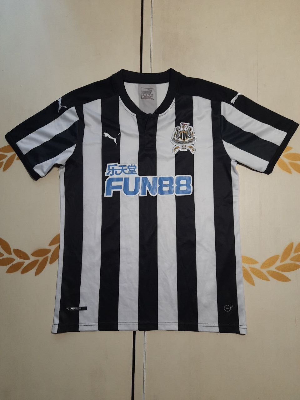 Puma Puma Newcastle United Jersey 2016-2017 Size US M / EU 48-50 / 2 - 1 Thumbnail