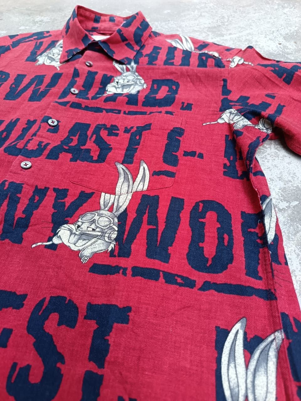 Vintage Vintage 90s jc de castlebajac x looney tunes made in italy Size US M / EU 48-50 / 2 - 2 Thumbnail