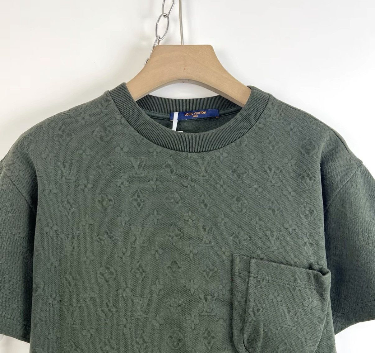 Louis Vuitton Louis Vuitton Classic Embossed Pocket Short Sleeve K12 Size US XS / EU 42 / 0 - 3 Thumbnail