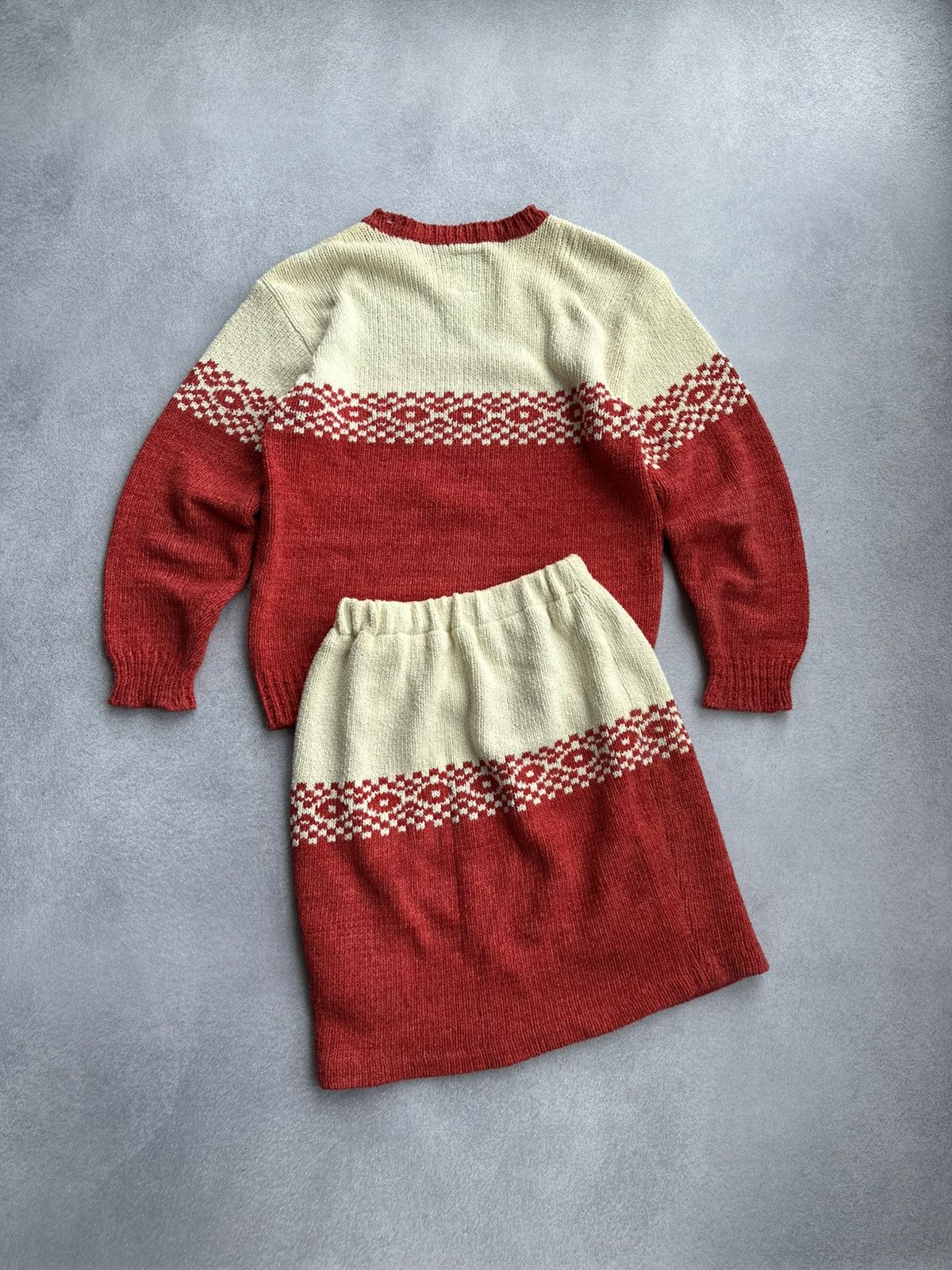 Japanese Brand Vintage Japan Tokyo Woman Knitted Hearts Sweater &Skirt Suit Size M / US 6-8 / IT 42-44 - 9 Thumbnail