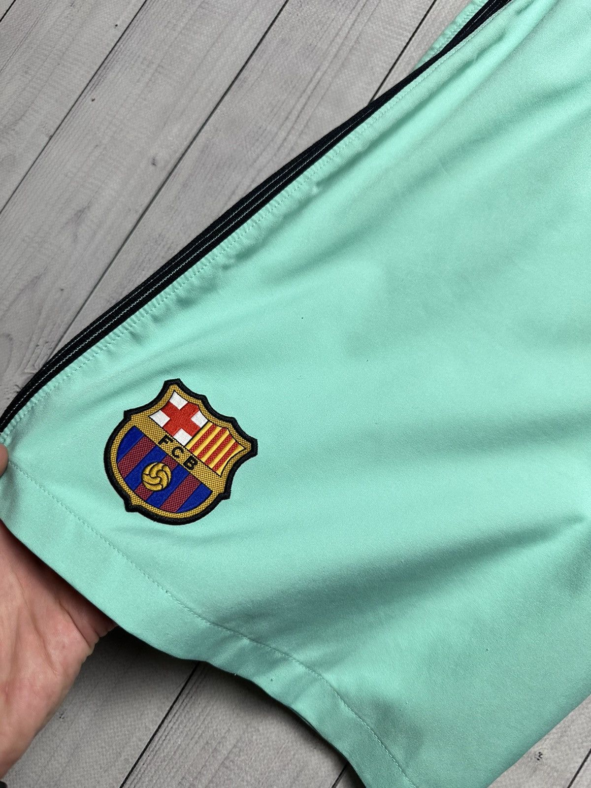 Nike × Vintage Vintage Nike Barcelona soccer jersey away rare green (Shorts Size US M / EU 48-50 / 2 - 13 Thumbnail
