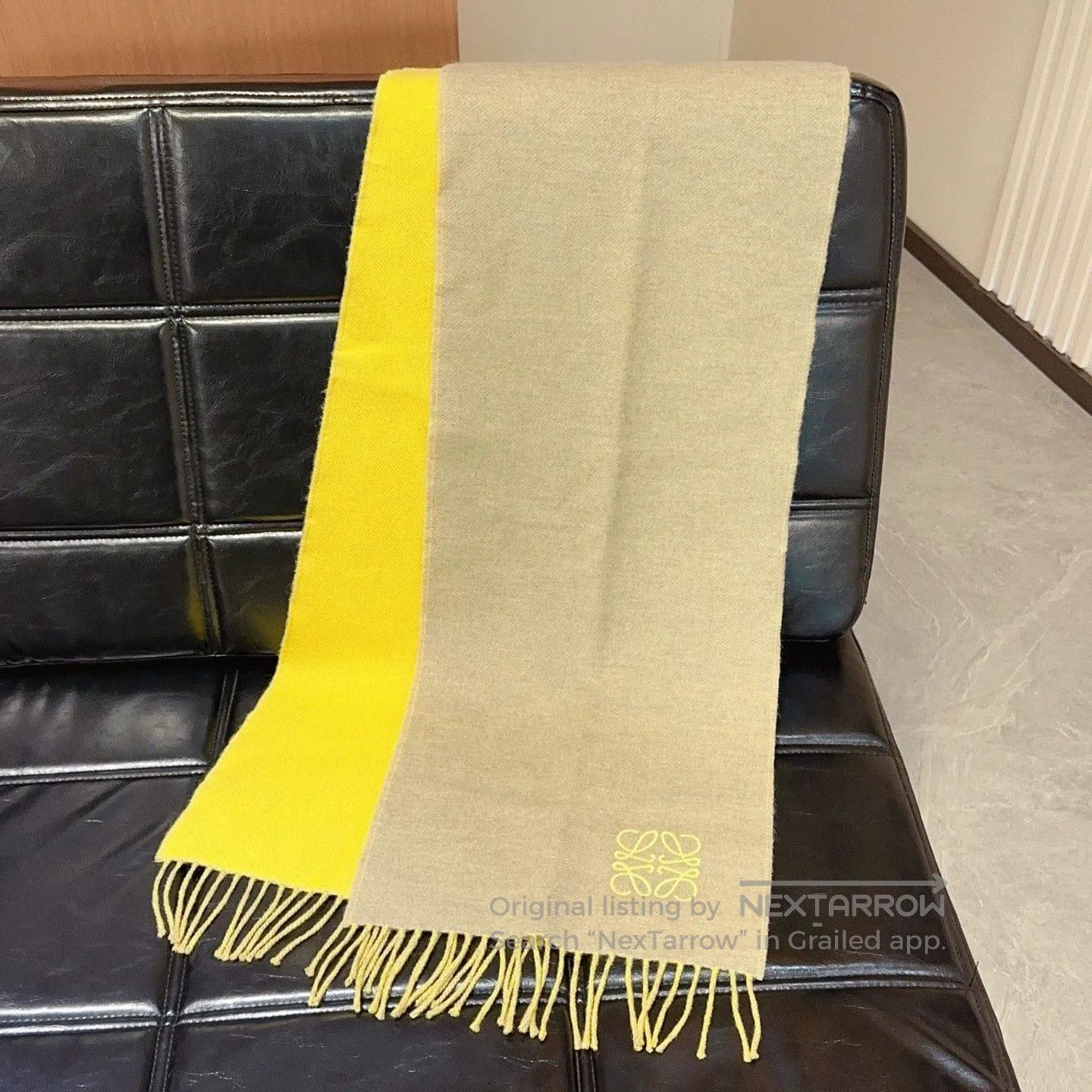 Loewe Loewe Scarf in Beige and Yellow. Size ONE SIZE - 1 Thumbnail